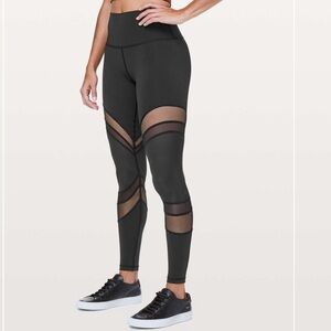 Lululemon Seek The Heat Tight 28” Black Mesh
